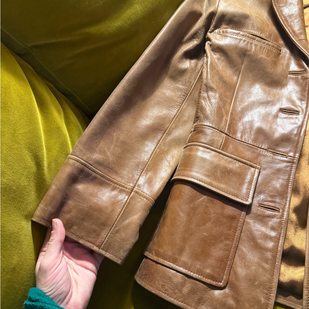 Stylish Brown Leather Jacket - image 4